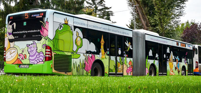 Bus mit Ganzgestaltung